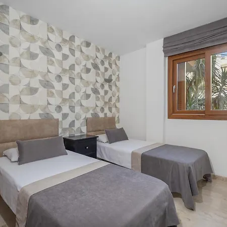 Апартаменти Apartament Magdalena Торрев'єха